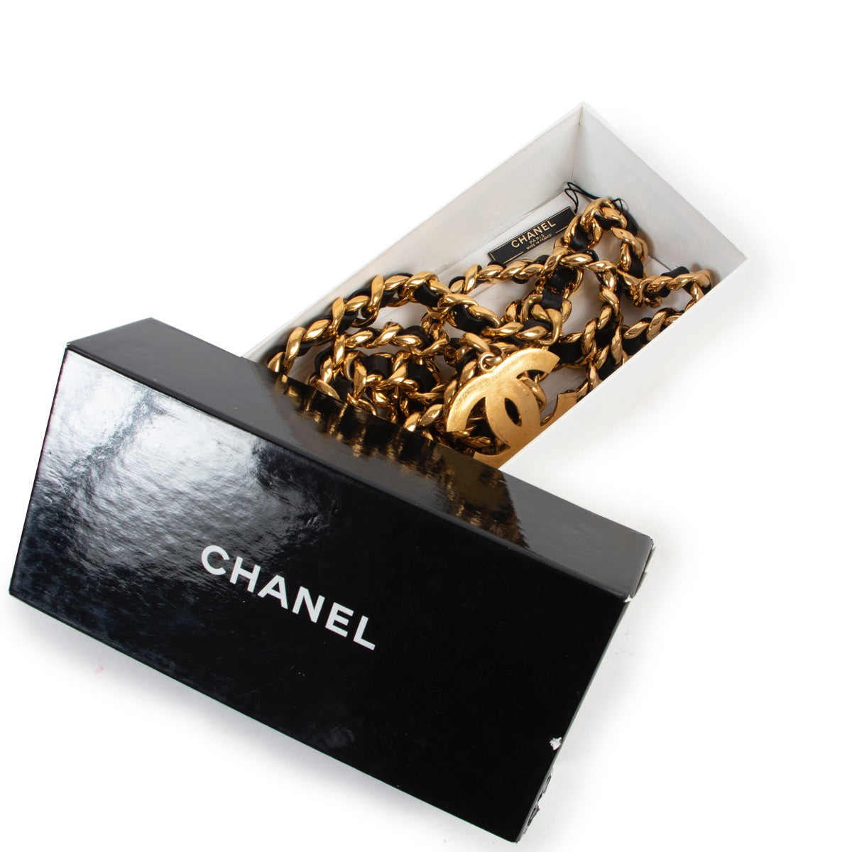 Get this Chanel Black And Gold Chain Belt at Labellov online or in store. Buy and sell your designer items at Labellov Luxury