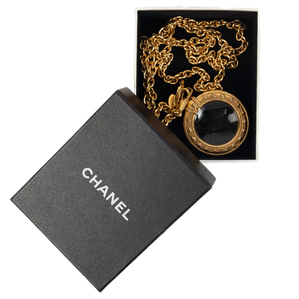 Shop 100% authentic second-hand Chanel Gold Necklace on Labellov.com