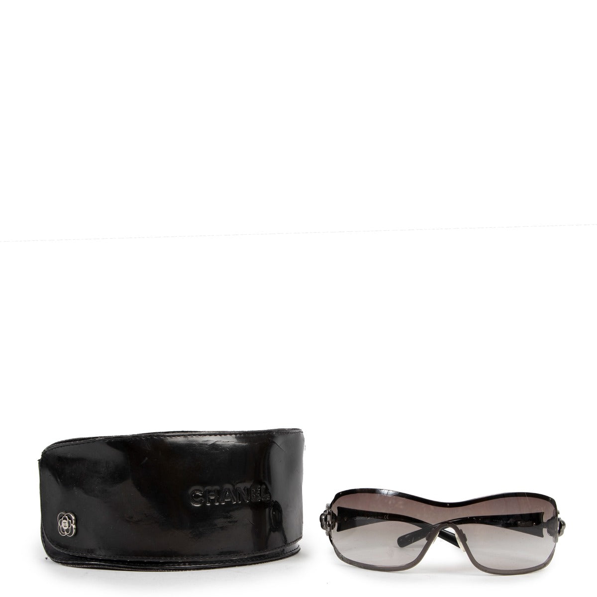 Buy and sell your designer items. Get these Chanel Sunglasses Black in 00's style.