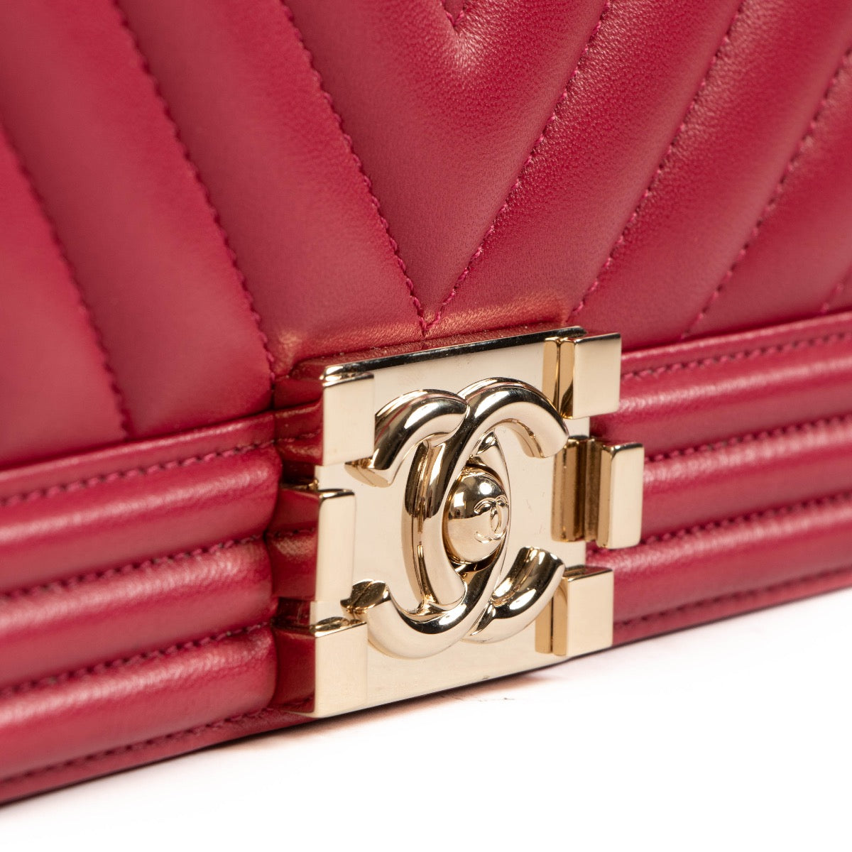 shop 100% authentic second hand Chanel Framboise Medium Boy Bag on Labellov.com