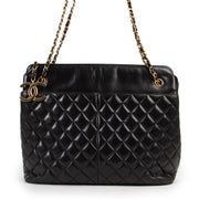 Now availabel to be bought at Labellov Luxury. buy and sell your designer items at Labellov for a reasonable price and with great service. Get this Chanel Vintage Black Quilted Shopper now online or in store