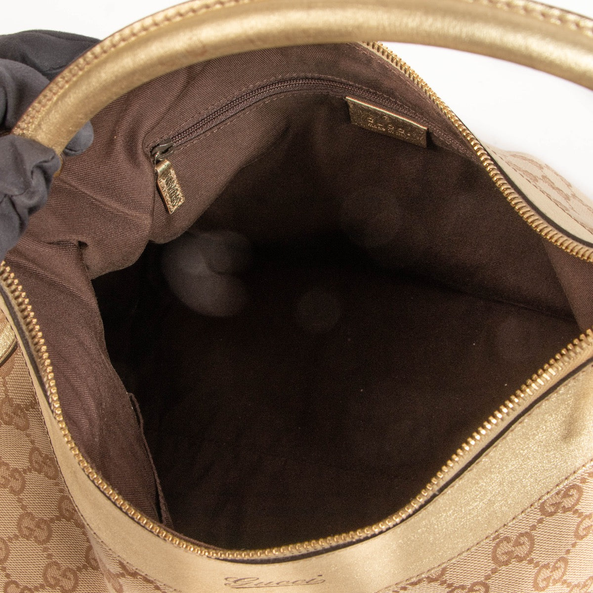 shop 100% authentic second hand Gucci Monogram Gold Top handle on Labellov.com