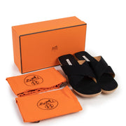 Shop safe online 100% authentic second hand Hermès Black Wooden Sandals - Size 40 in very good condition at Labellov in Antwerp.