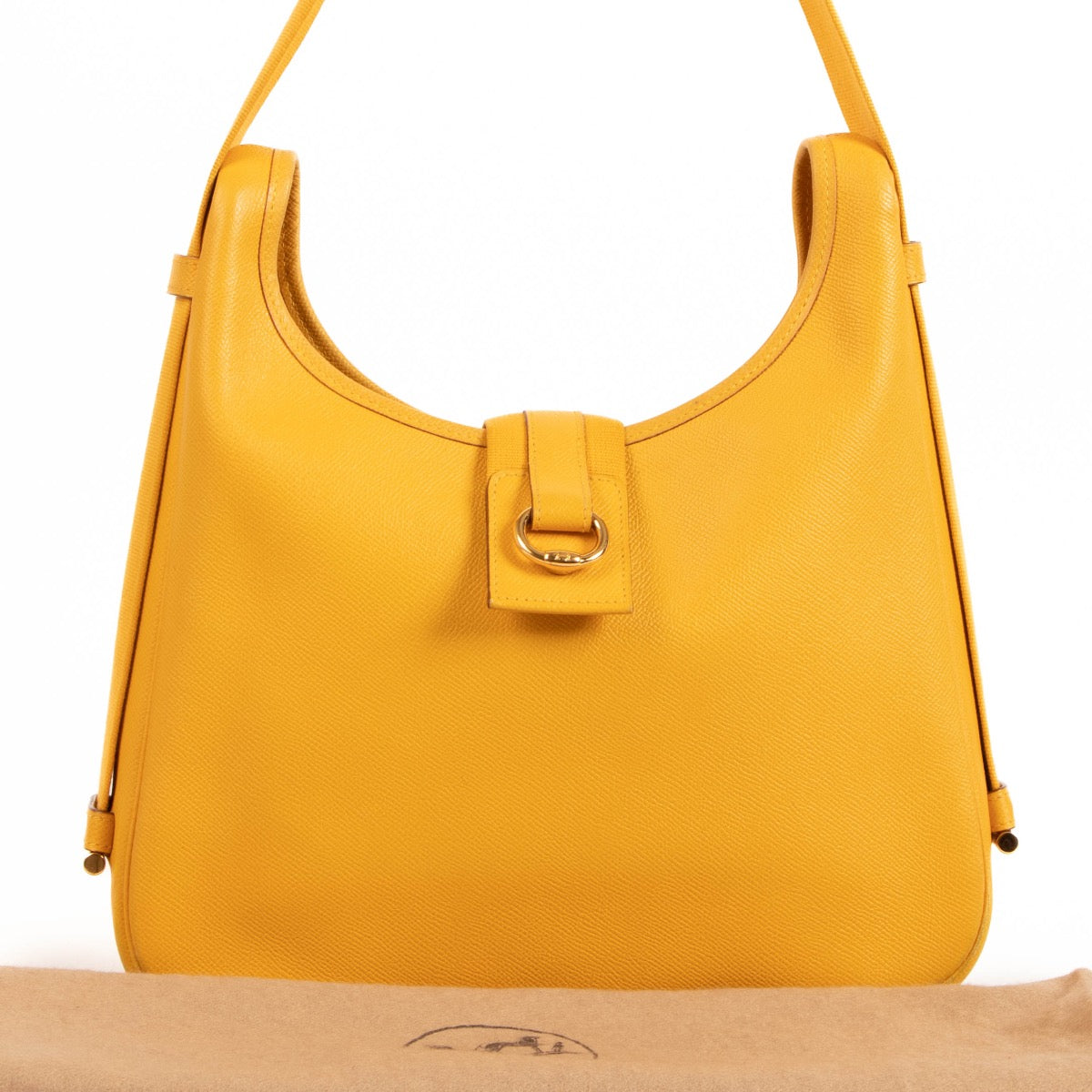 Shop safe online at Labellov in Antwerp this 100% authentic second hand Hermès Yellow Courchevel Leather Tsako Shoulder Bag
