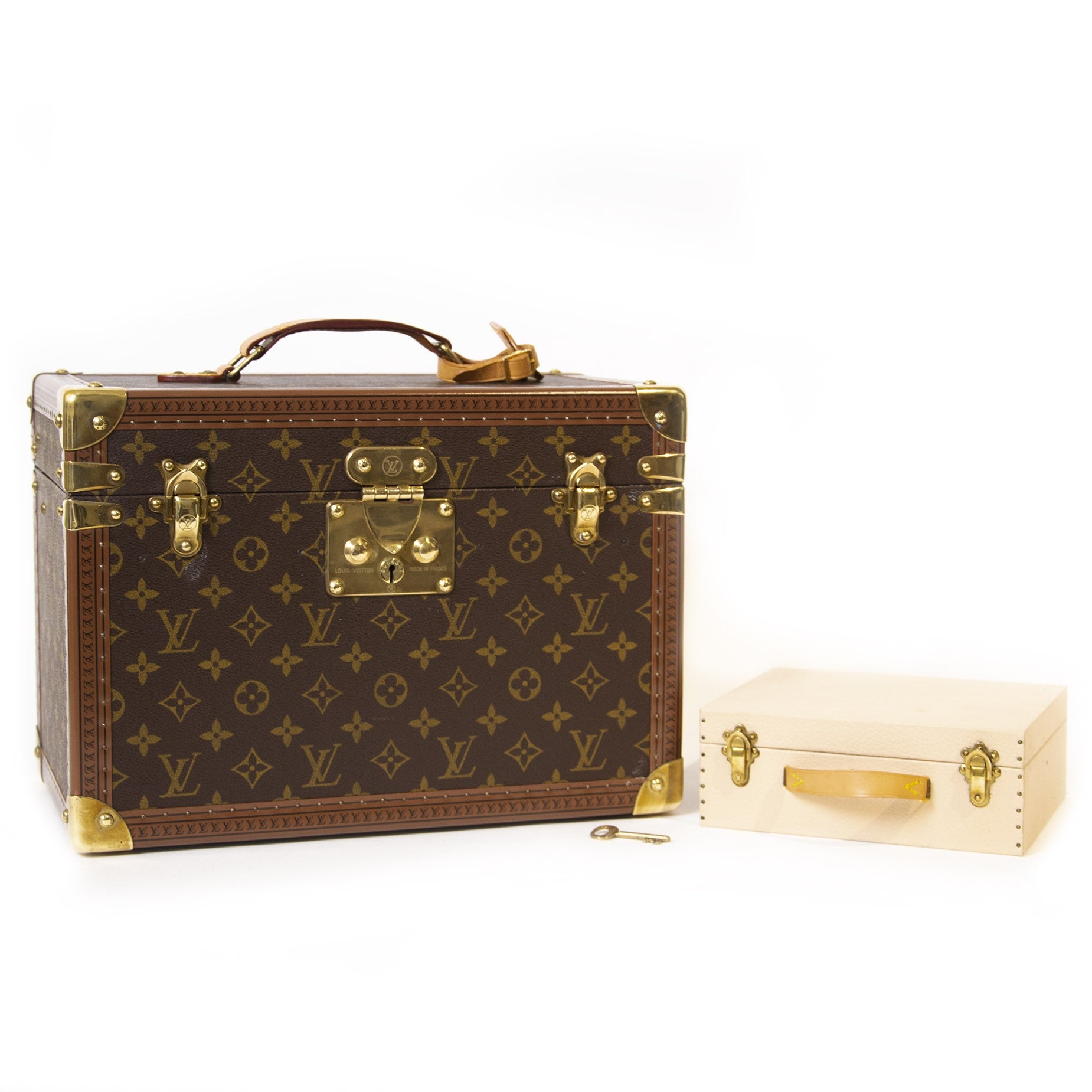 Authentieke tweedehands Louis Vuitton Vintage Monogram Travel Trunk Case juiste prijs veilig online winkelen LabelLOV webshop luxe merken winkelen Antwerpen België mode fashion