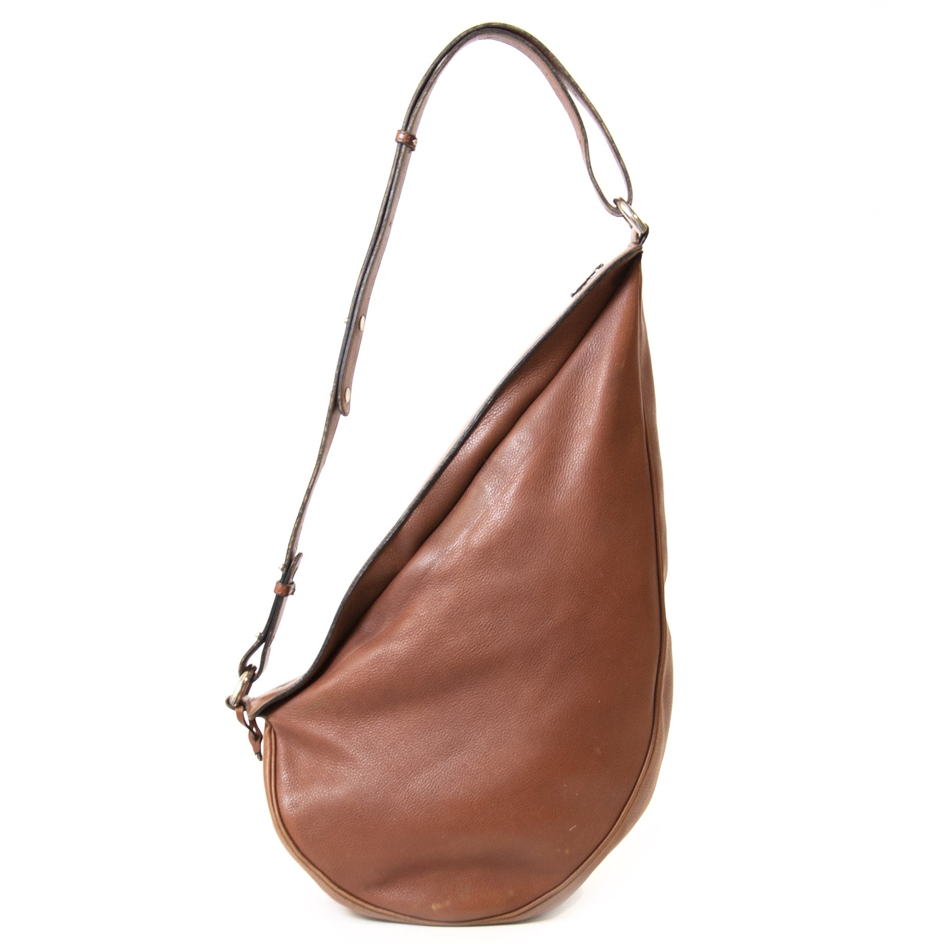 Authentieke Tweedehands Delvaux Cognac Sling Leather Bag juiste prijs veilig online winkelen LabelLOV webshop luxe merken winkelen Antwerpen België mode fashion