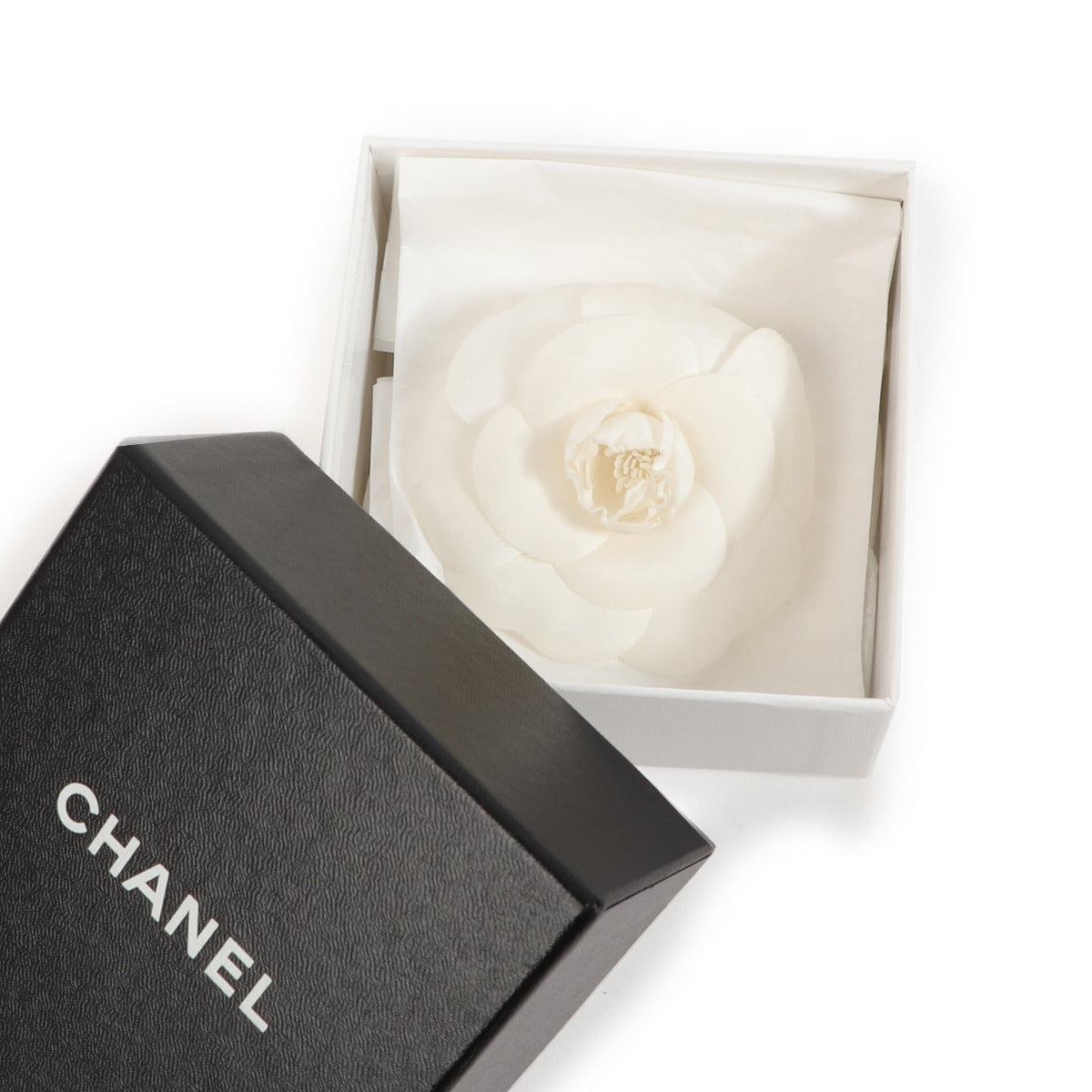 Chanel Witte Broche Camelia
