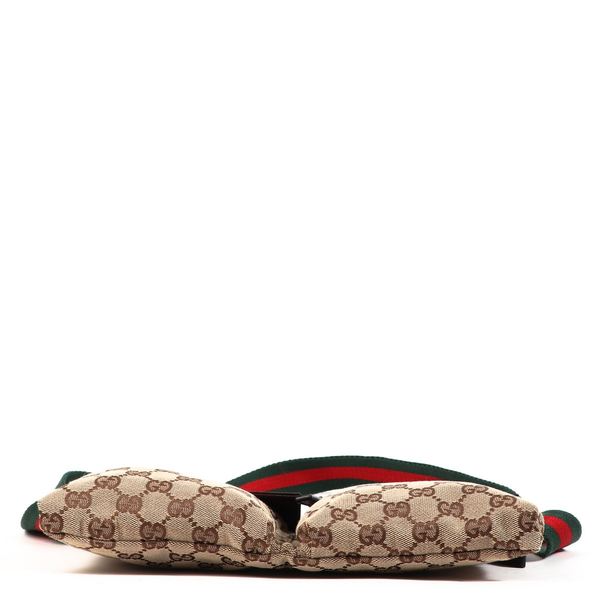 Shop safe online at Labellov in Antwerp, Brussels or Knokke this 100% authentic second hand Gucci GG Canvas Waist Belt Bag
