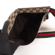 Shop safe online at Labellov in Antwerp, Brussels or Knokke this 100% authentic second hand Gucci GG Canvas Waist Belt Bag