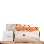 Shop safe online at Labellov in Antwerp this 100% authentic second hand Hermès Herbag Top Handle 2-in-1 Travel Bag in very good condition.