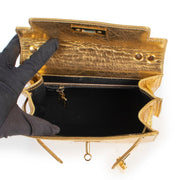 Shop safe online at Labellov in Antwerp this 100% authentic second hand Moschino Gold Leather Crossbody Bag