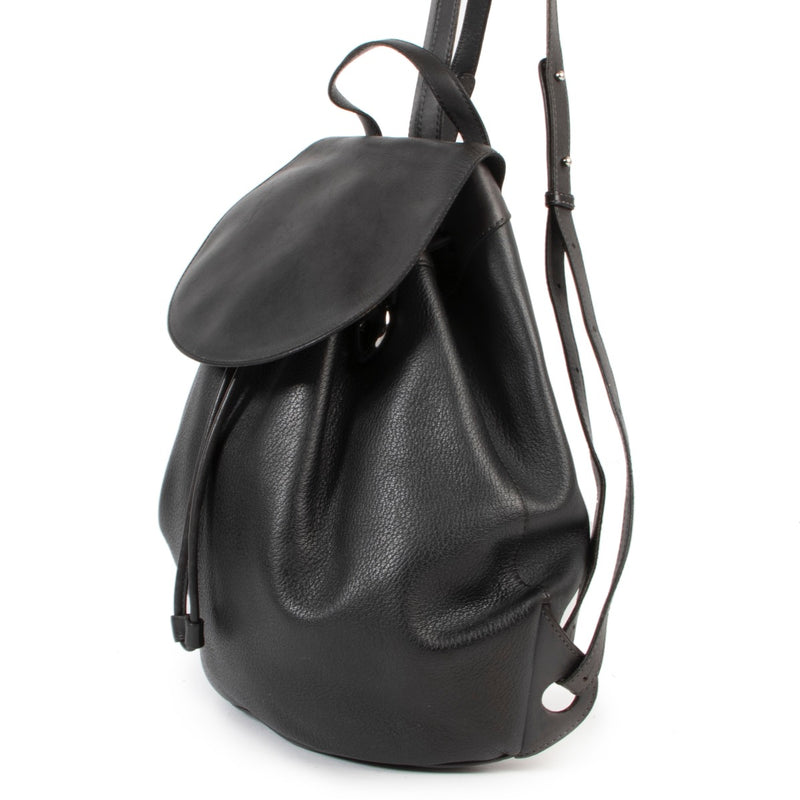 Veilig online kopen authentieke Delvaux Black Leather Backpack bij Labellov.com