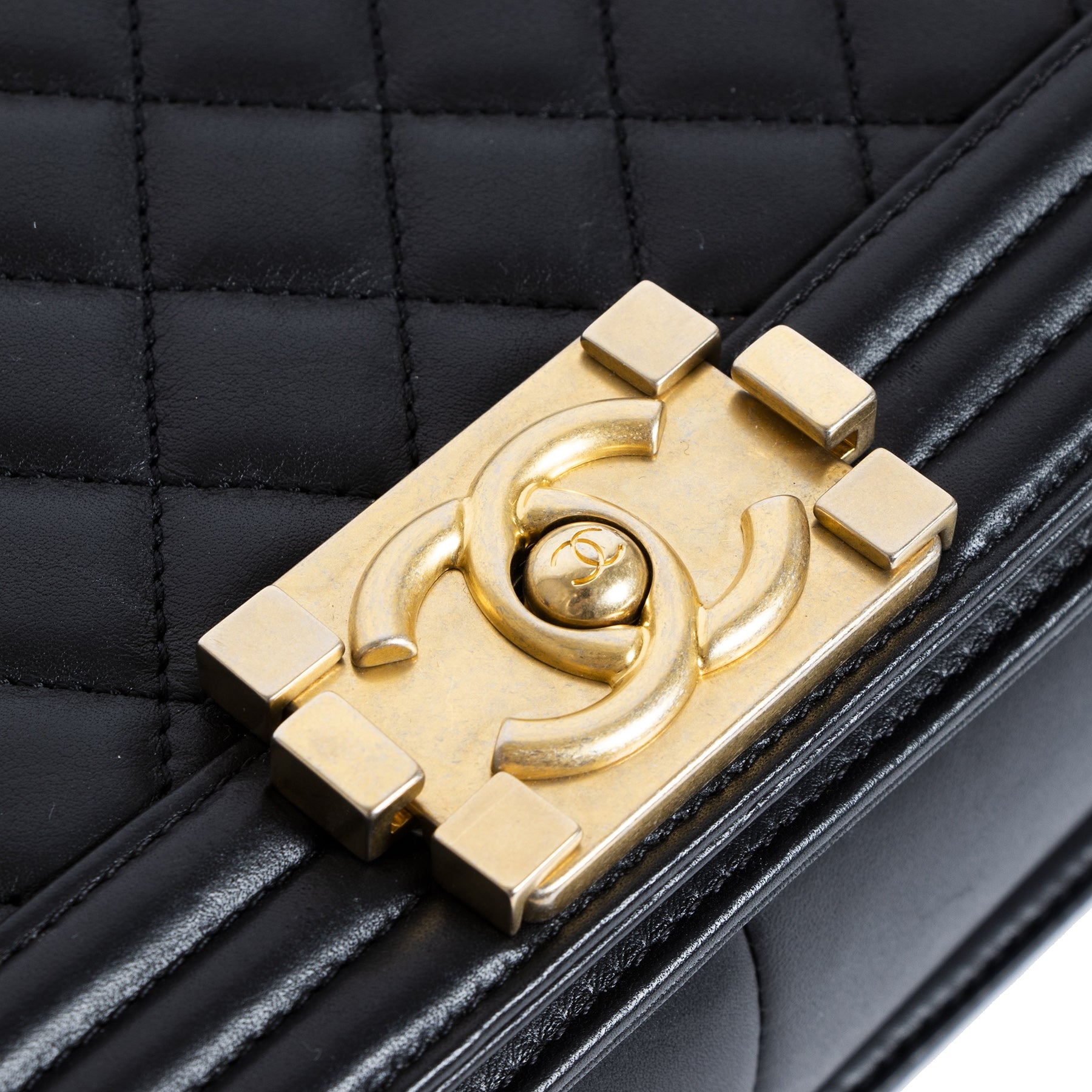 Authentieke Tweedehands Chanel Black Medium Boy Bag GHW juiste prijs veilig online shoppen luxe merken webshop winkelen Antwerpen België mode fashion