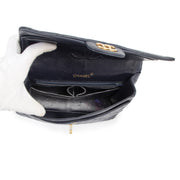 Chanel Navy Blue Classic Flap Bag pour le meilleur prix che Labellov à Anvers