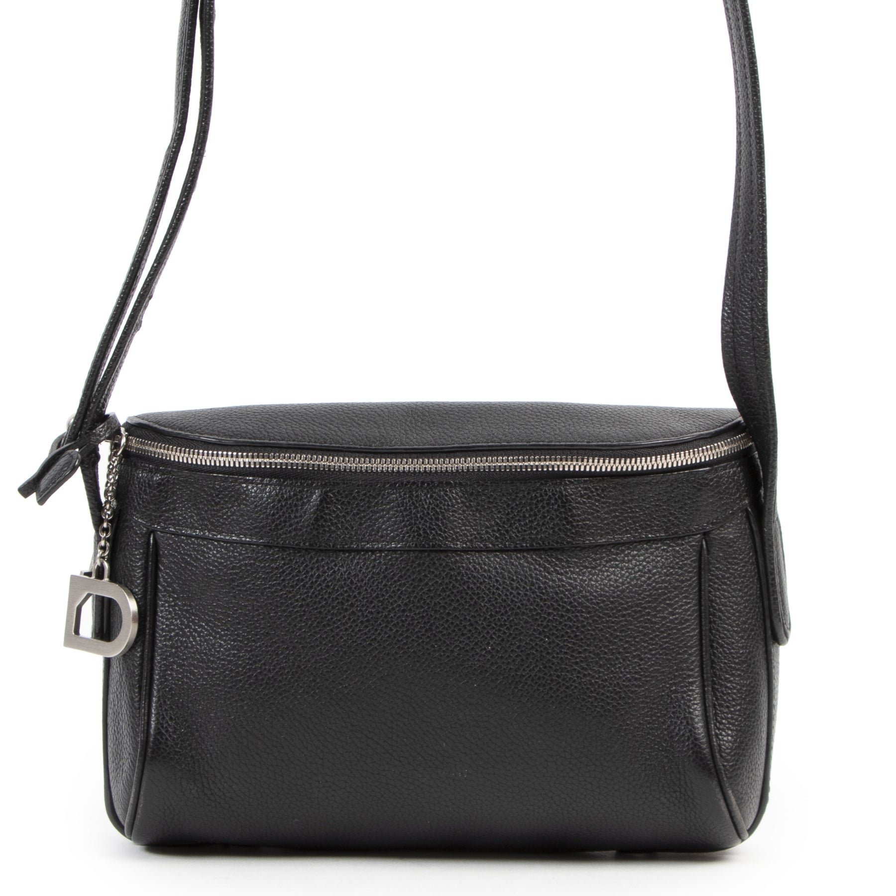 Buy authentic second hand Delvaux handbags with right price at LabelLOV.