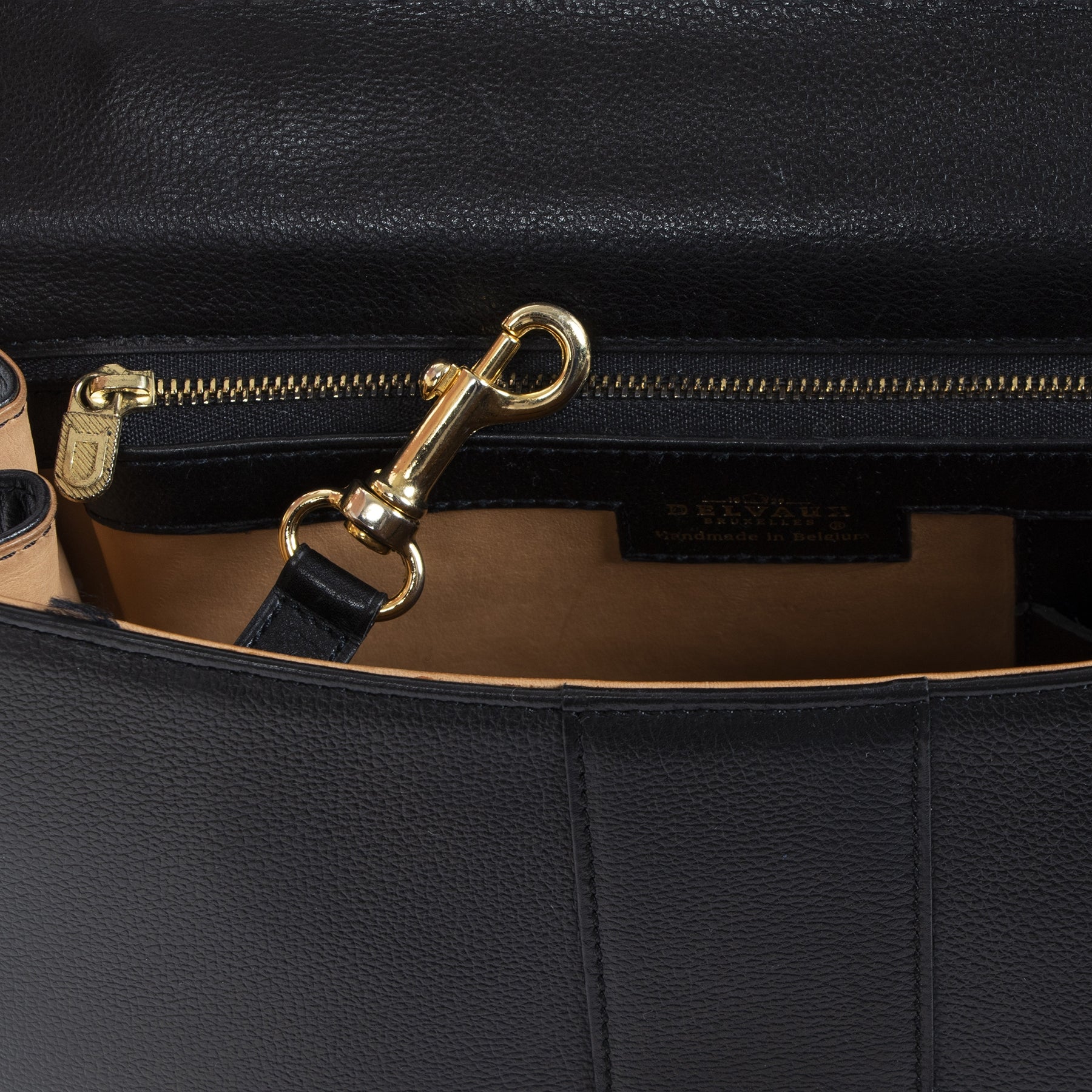 koop veilig online Delvaux Black Brillant MM