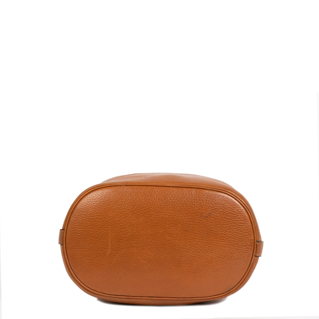 Delvaux Cognac Leather Calicot Bucket Bag pour le meilleur prix chez Labellov à Anvers