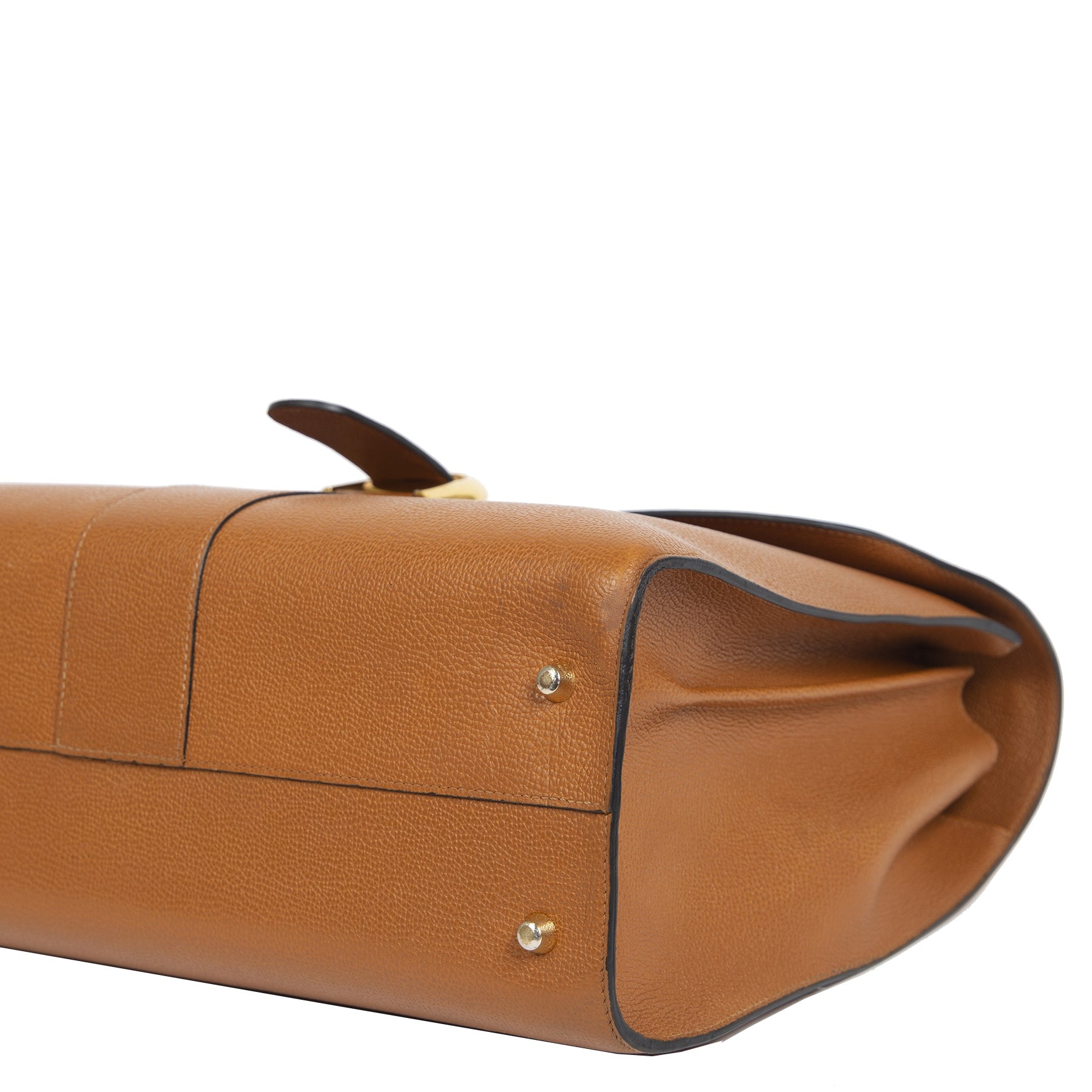 Delvaux Brillant Cognac Briefcase for sale online at Labellov secondhand luxury in Antwerp