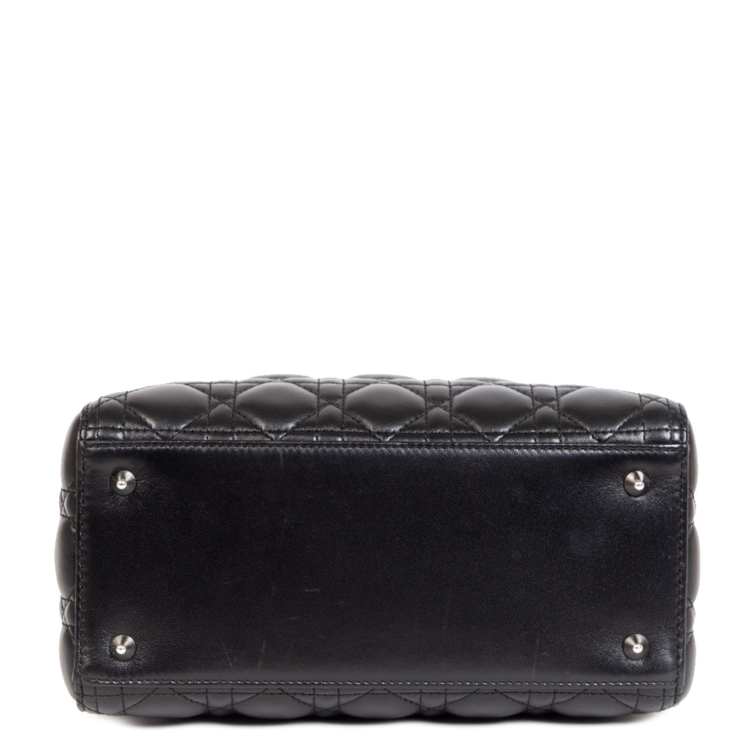Christian Dior Lady Dior Black Calfskin Leather Bag pour le meilleur prix chez Labellov