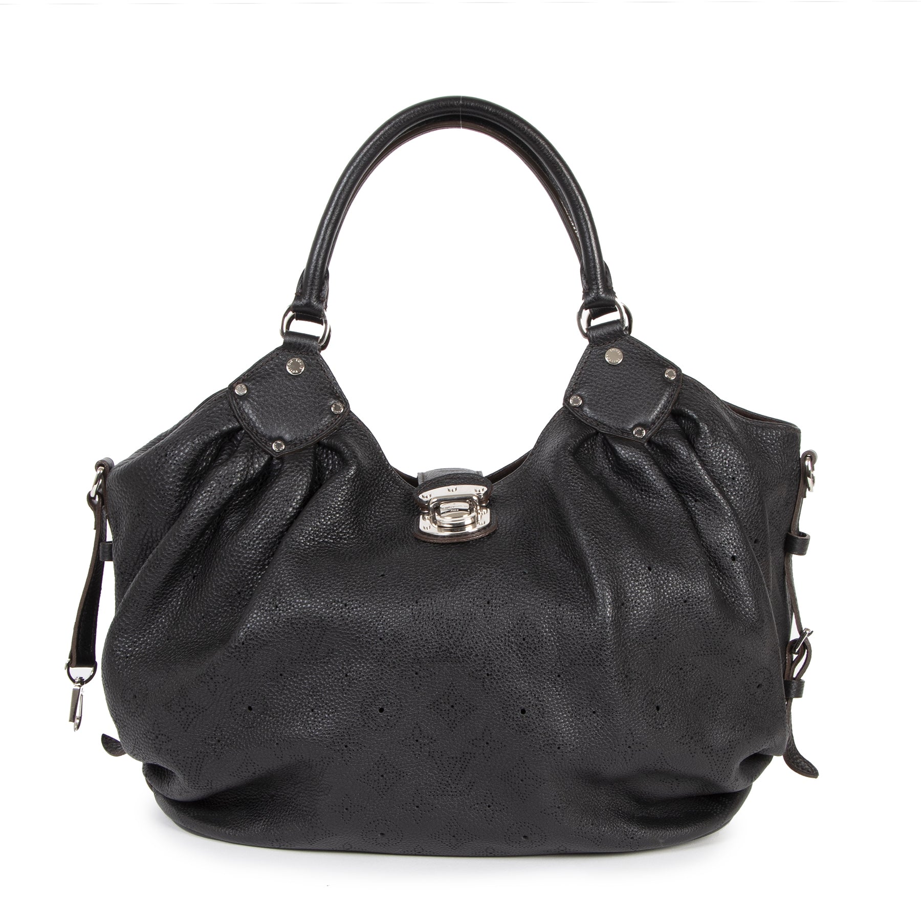 Buy authentic secondhand Louis Vuitton bags at the right price at LabelLOV vintage webshop.