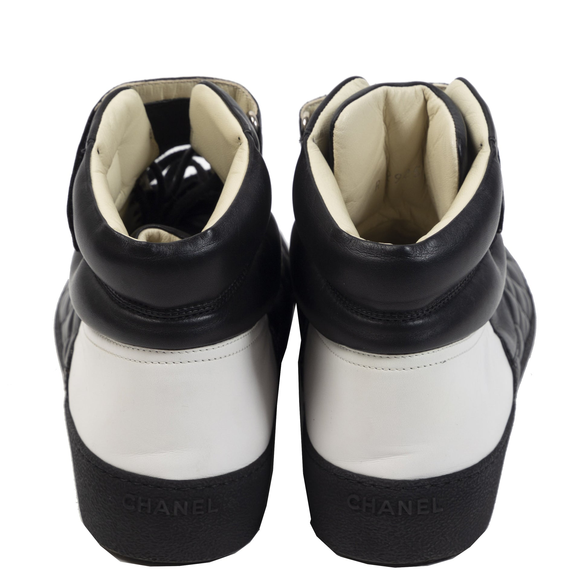 Authentieke Tweedehands Chanel Black Leather Quilted Sneakers juiste prijs veilig online shoppen luxe merken webshop winkelen Antwerpen België mode fashion