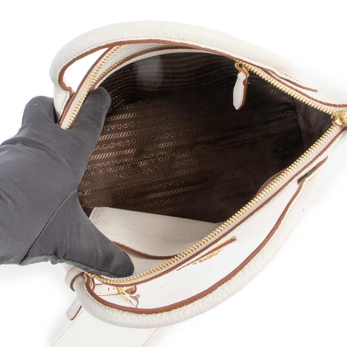 Shop Authentic Second Hand Prada 1BA111 White Vitello Daino Handbag at labellov.com