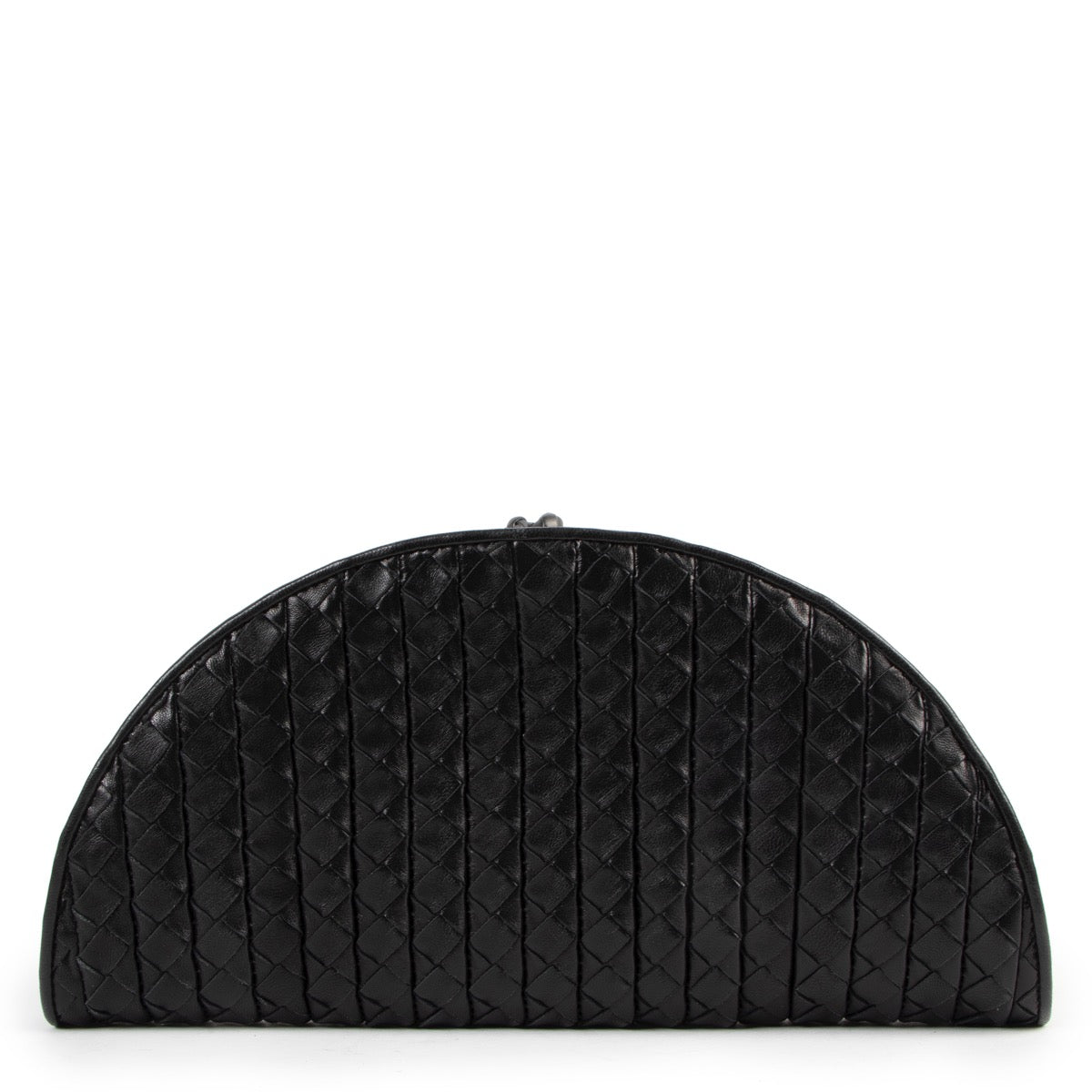 Buy an authentic second hand Bottega Veneta Black Leather Intrecciato Clutch in very good condition at Labellov.