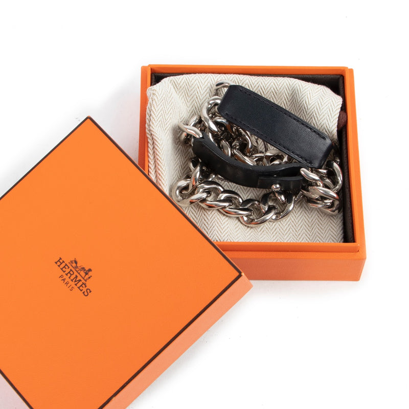 Shops safe online at Labellov in Antwerp second hand 100% authentic. Hermès Silver Mens Bracelet