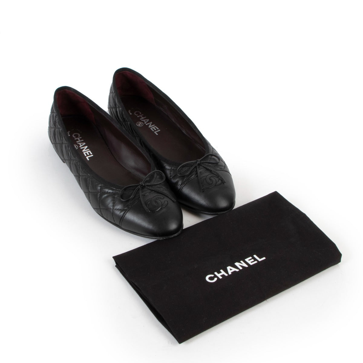 Shop authentic second hand vintage designer Chanel Black CC Quilted Ballet Flats at Labellov