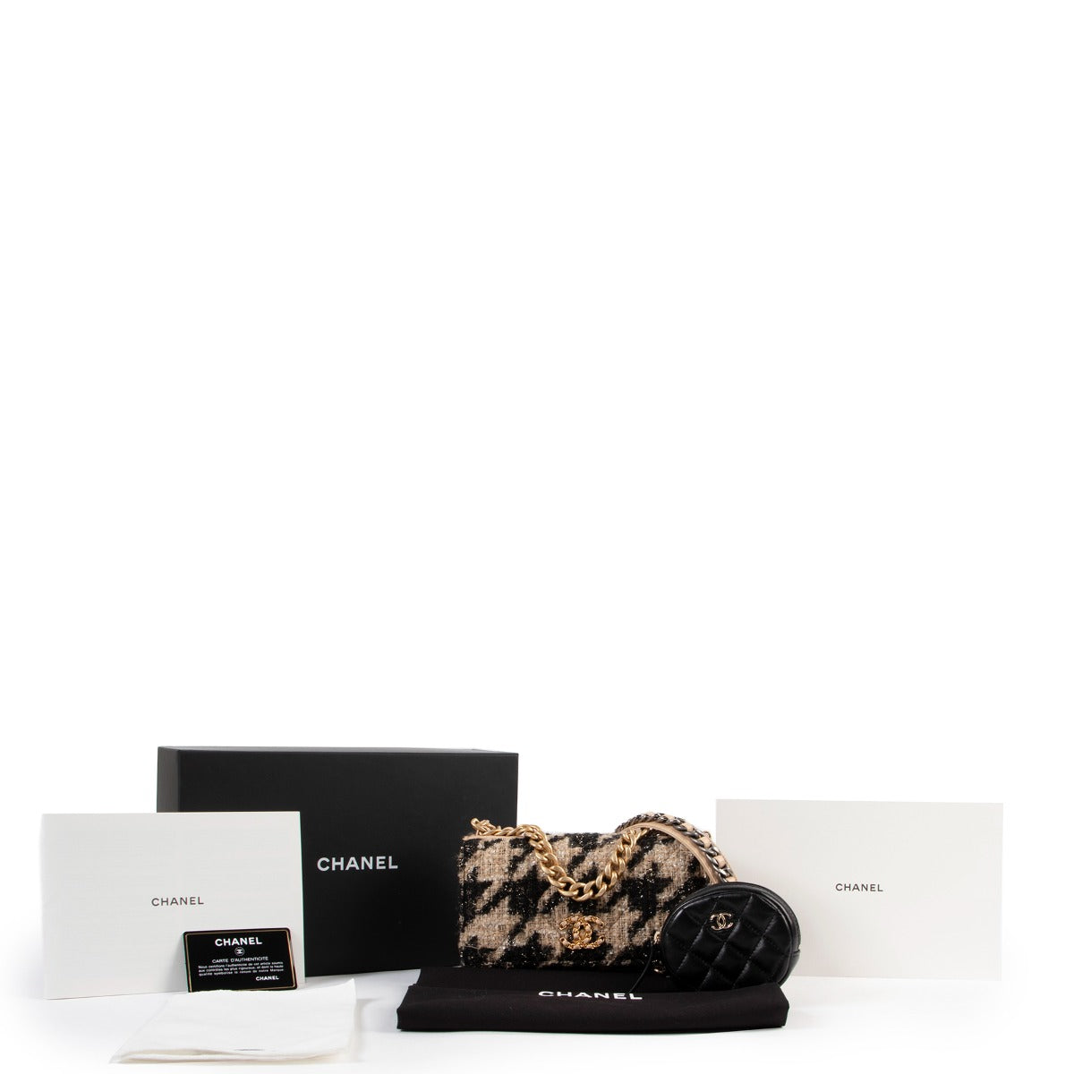 shop online authentic second hand Chanel 19 Houndstooth Tweed WOC With Coin Purse on Labellov.com