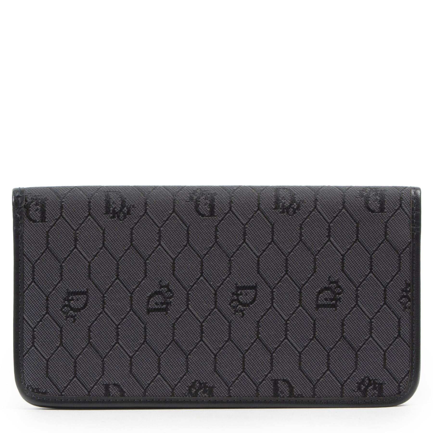 Buy authentic second hand Dior accessories with right price at LabelLOV.