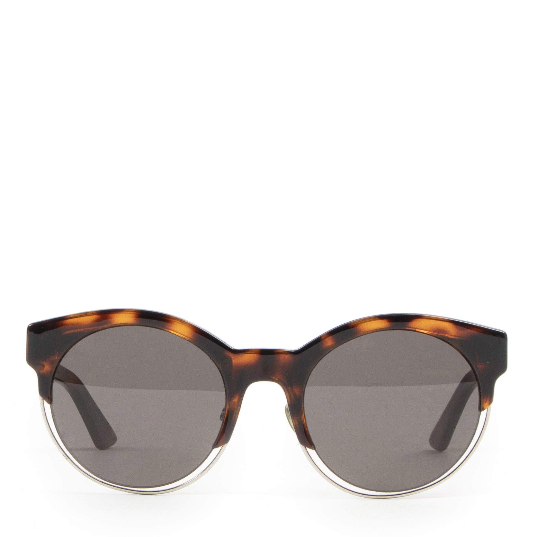 Online tweedehands Christian Dior Leopard zonnebrillen. Betaal veilig en online bij LabelLOV Antwerpen.