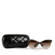 Shop safe online at Labellov in Antwerp, Brussels and Knokke this 100% authentic second hand Chanel Black 5342 Sunglasses