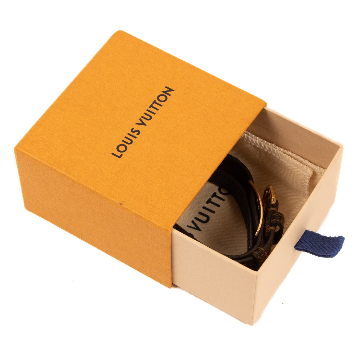 Shop safe online at Labellov in Antwerp, Brussels and Knokke this 100% authentic second hand Louis Vuitton Damier Ebene Bracelet