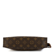 Shop safe online at Labellov in Antwerp, Brussels and Knokke this 100% authentic second hand Louis Vuitton Poche Toilette Monogram Toiletry Bag