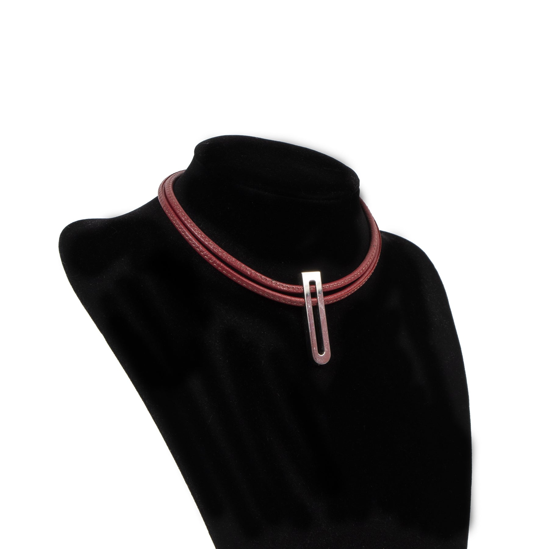 Authentic secondhand Delvaux Red Leather D Necklace designer jewelry accessories fashion luxury vintage webshop safe secure online shopping