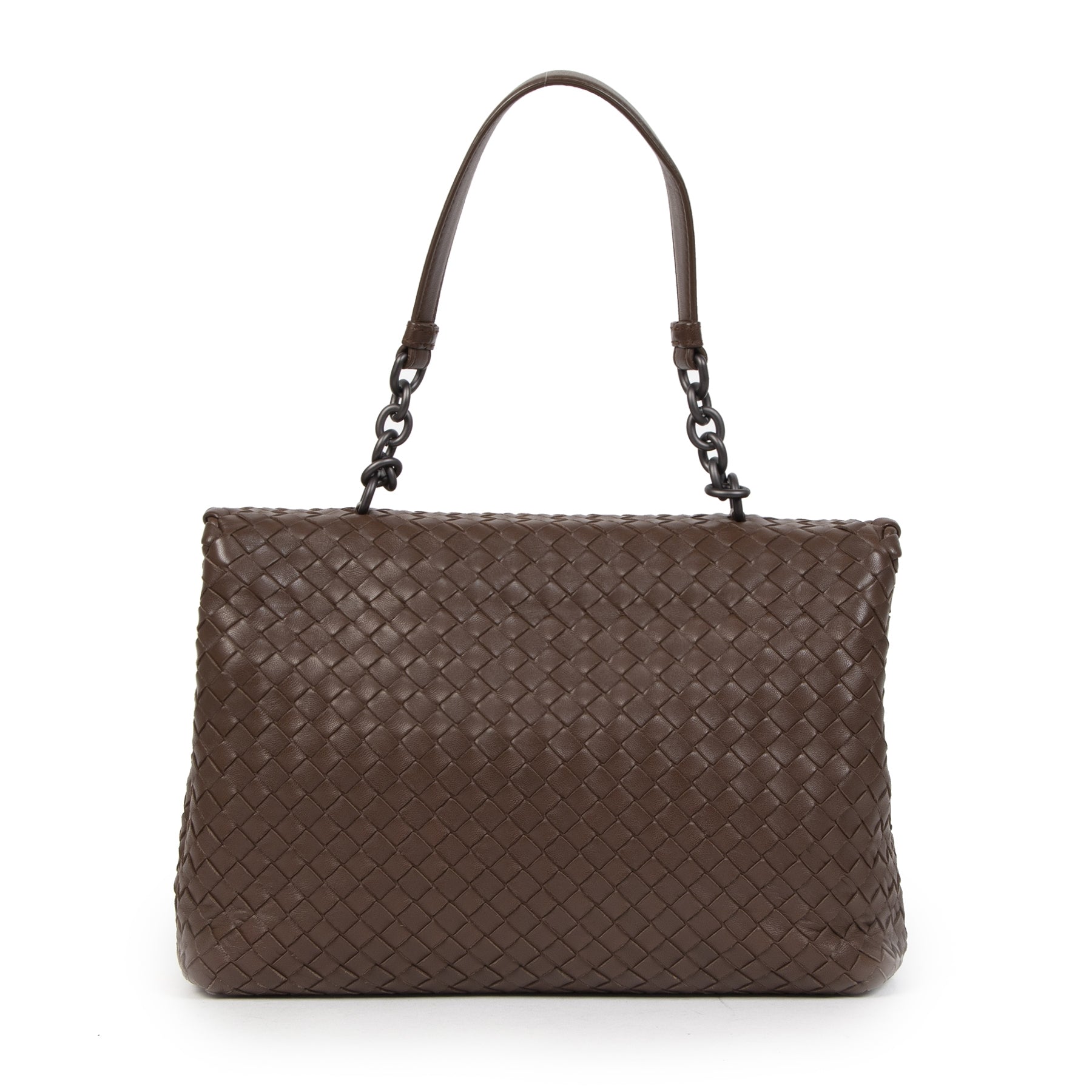 Koop authentieke tweedehands tassen van Bottega Veneta Bij LabelLOV Antwerpen. Winkel veilig en zeker online bij LabelLOV.