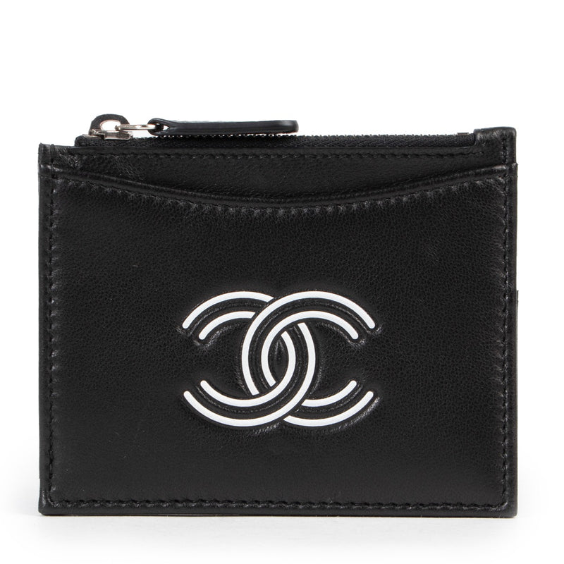 Shop safe online authentic second hand Chanel Black and White Wallet. Buy online Chanel Black and White Wallet in a safe way. Shop Chanel Black and White Wallet online safely.