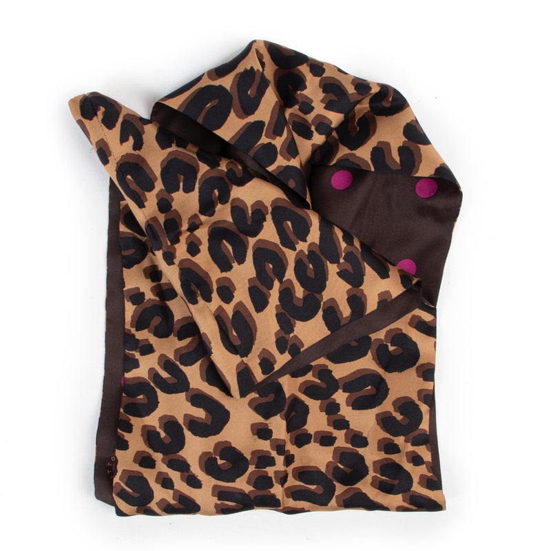 Shop safe online authentic second hand Louis Vuitton Brown Scarf. Buy online Louis Vuitton Brown Scarf in a safe way. Shop Louis Vuitton Brown Scarf online safely.