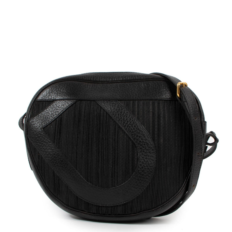 Buy an authentic second-hand Delvaux Black Toile De Cuir Crossbody Bag in very good condition at Labellov Antwerp.