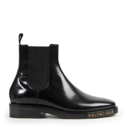 Balenciaga Black Patent Leather Chelsea Boots for the best price at Labellov secondhand luxury in Antwerp