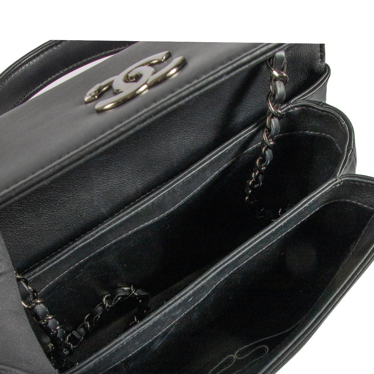 Shop 100% authentic secondhand Chanel Black Lambskin Small Trendy CC Bag on Labellov.com