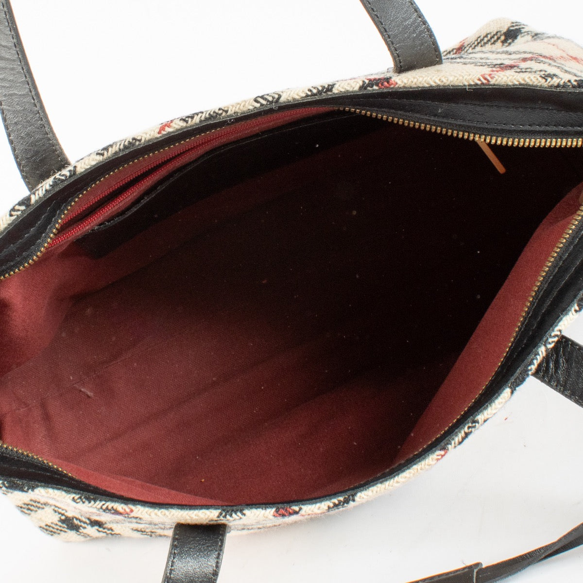 Authentic Second Hand Burberry Wool Nova Check Bag on Labellov.com