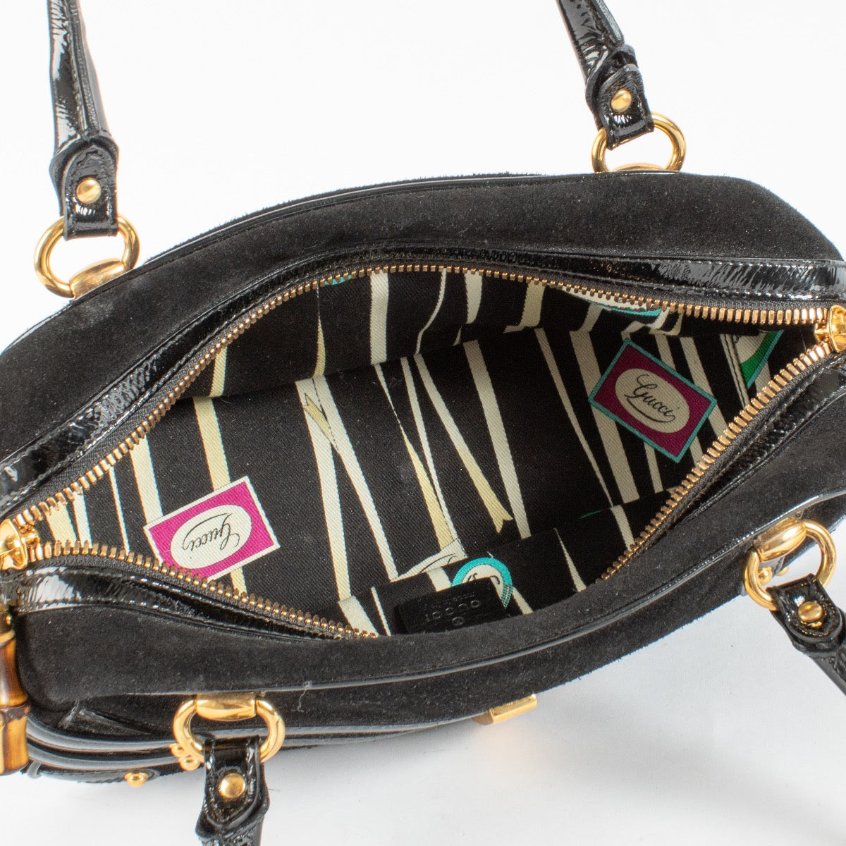 Authentic Second Hand Gucci Black Wave Boston Bag on Labellov.com