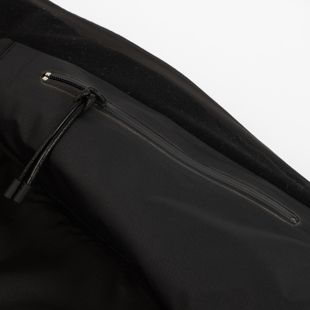 Hermès Gilet court matelassé en cachemire noir - taille 40