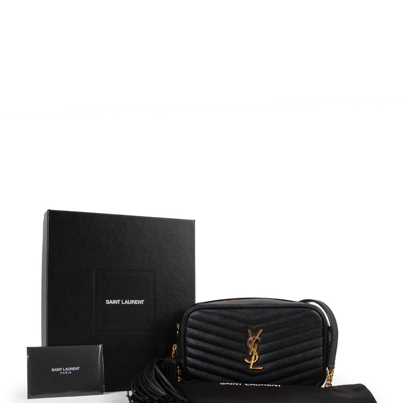 Achetez le Lou Mini Yves Saint Laurent en cuir grain de poudre noir chez Labellov.com