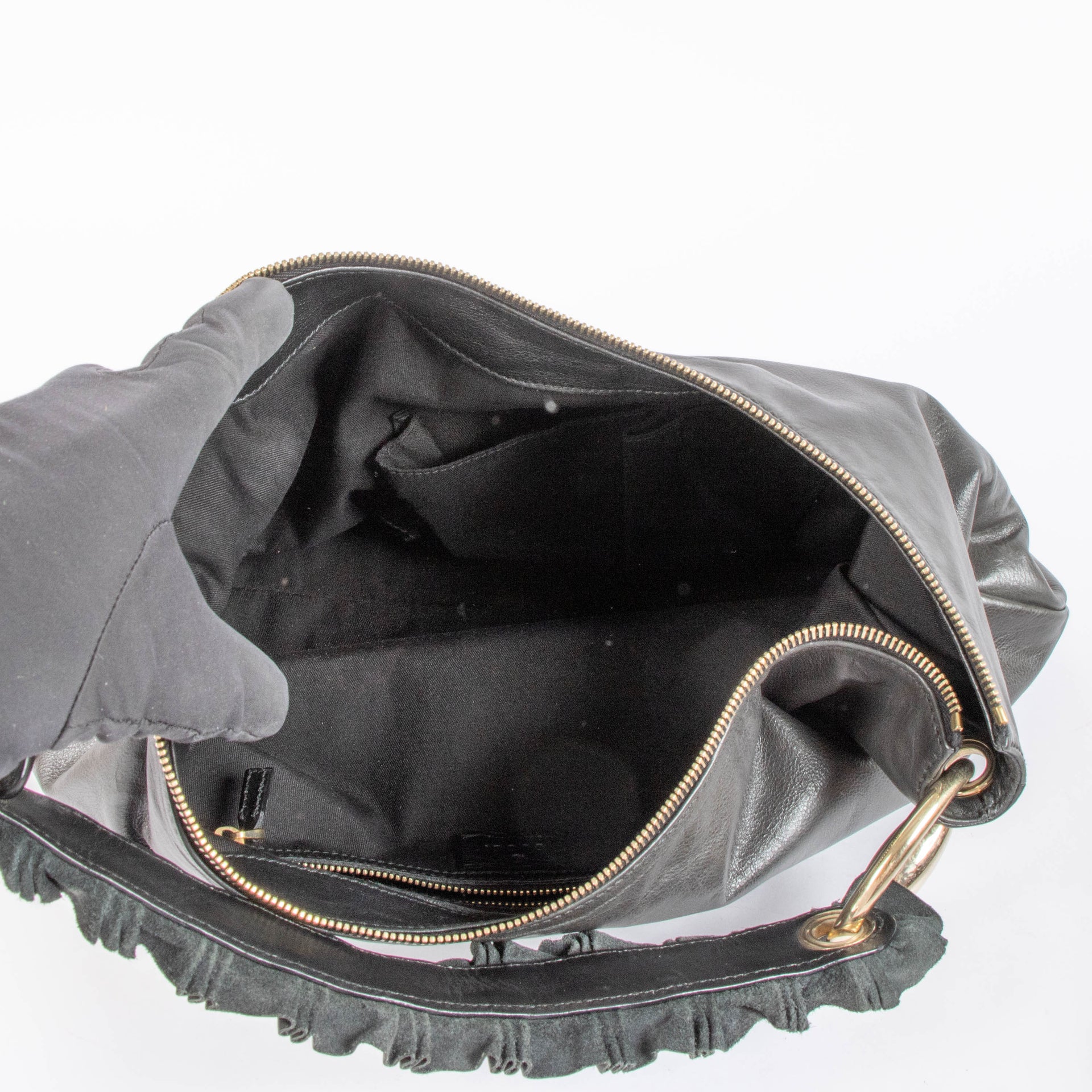 Shop the authentic Gucci Black Sabrina Hobo Shoulder Bag second hand on Labellov.com