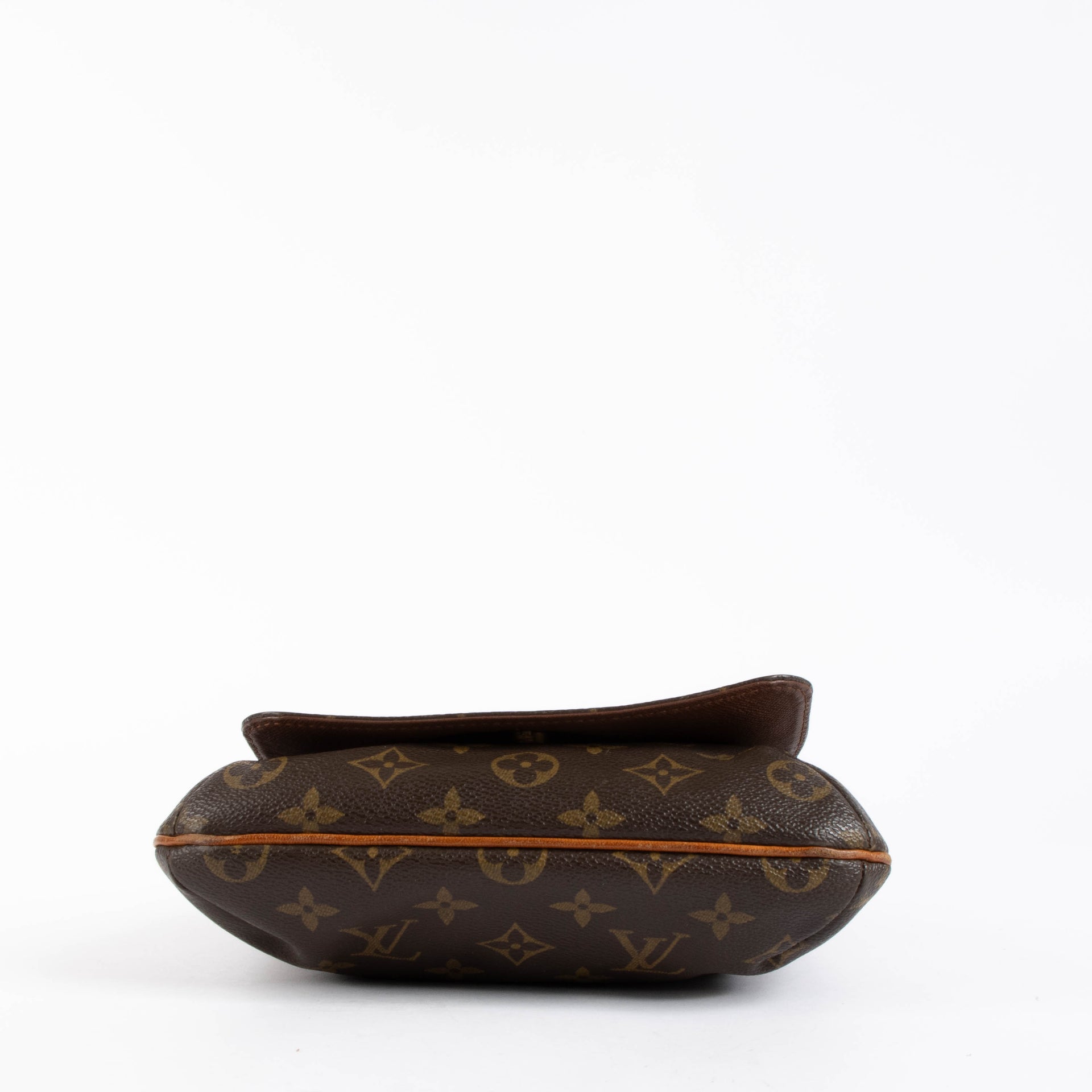 Shop the authentic Louis Vuitton Monogram Musette Salsa PM Bag second hand on Labellov.com