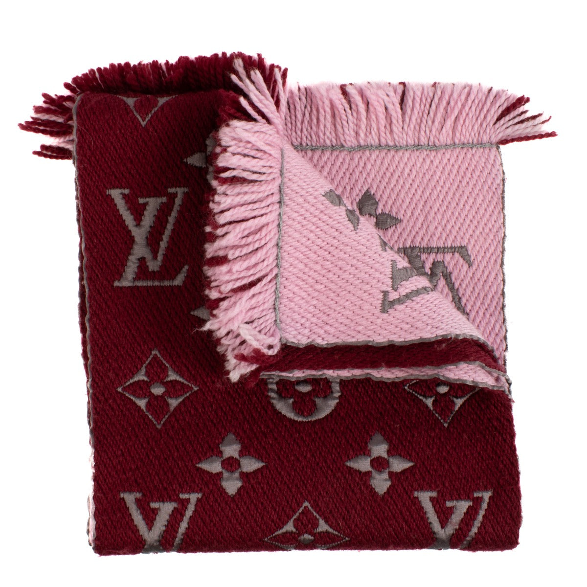 Authentic second hand Louis Vuitton Logo Mania Scarf on Labellov.com