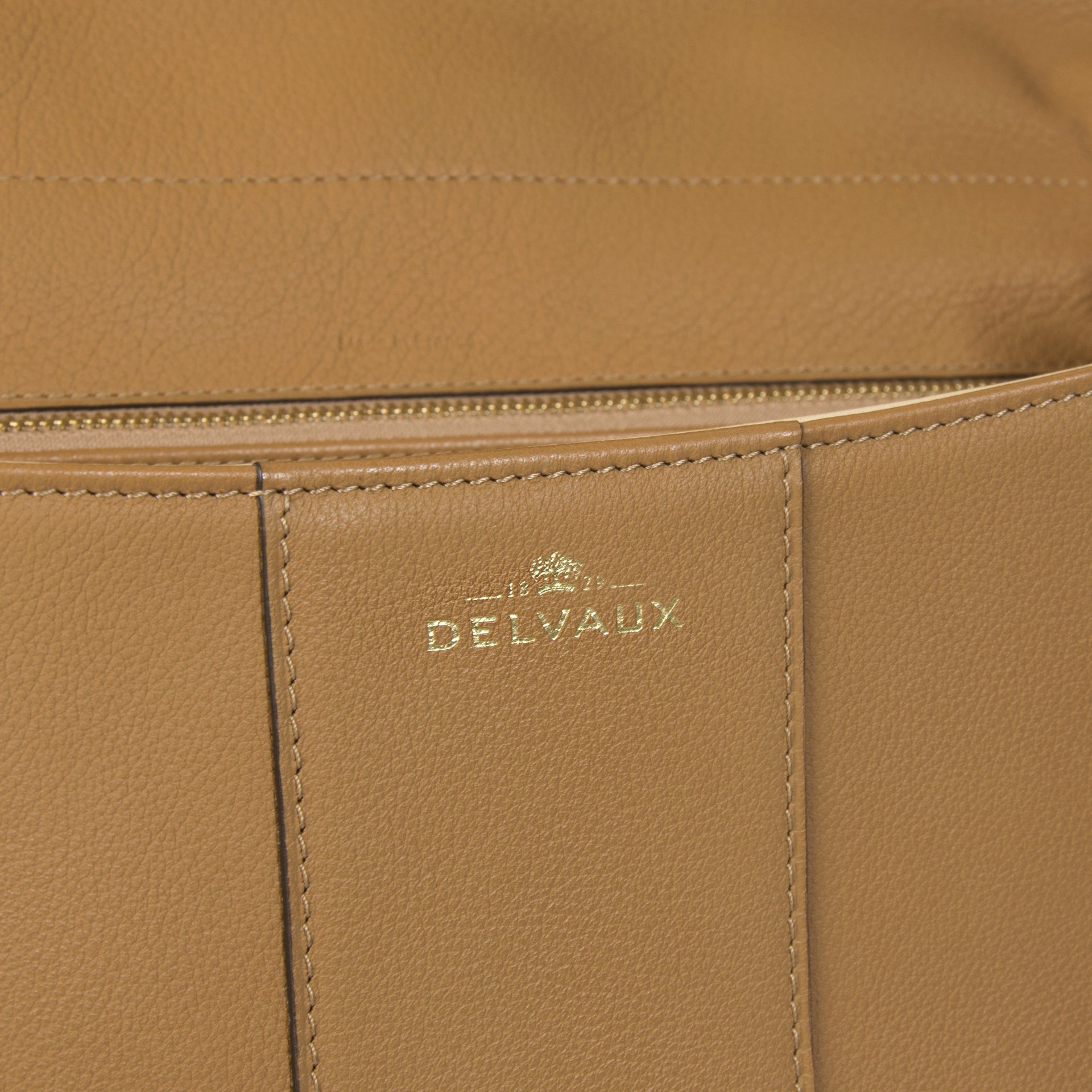 Authentieke tweedehands vintage Delvaux Brillant Camel GM + Strap koop online webshop LabelLOV